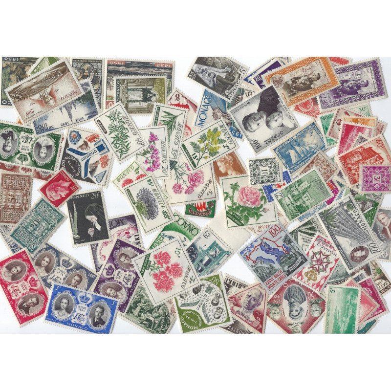 Monaco lot de 85 timbres neufs** émis avant 1960.