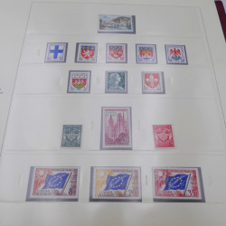 Collection timbres de France 1958-1969 neuf** complète en album Safe.