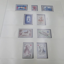 Collection timbres de France 1958-1969 neuf** complète en album Safe.