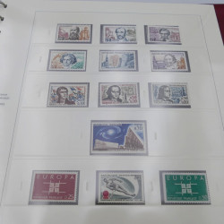 Collection timbres de France 1958-1969 neuf** complète en album Safe.