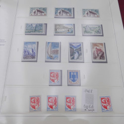 Collection timbres de France 1958-1969 neuf** complète en album Safe.