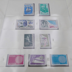 Collection timbres de France 1970-1977 neuf** complète en album Safe.