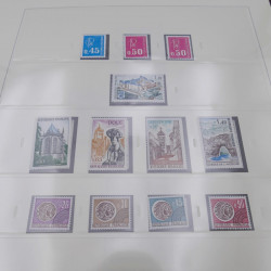 Collection timbres de France 1970-1977 neuf** complète en album Safe.