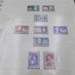 Collection timbres de France 1970-1977 neuf** complète en album Safe.