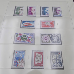 Collection timbres de France 1970-1977 neuf** complète en album Safe.