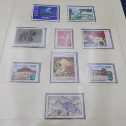 Collection timbres de France 1998-2001 neuf** complète en album Safe.