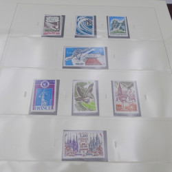 Collection timbres de France 1978-1984 neuf** complète en album Safe.