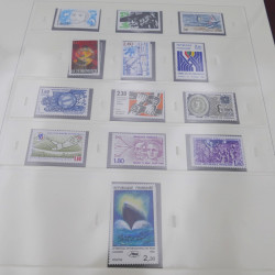 Collection timbres de France 1978-1984 neuf** complète en album Safe.