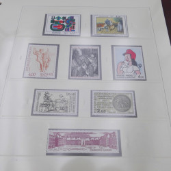 Collection timbres de France 1978-1984 neuf** complète en album Safe.