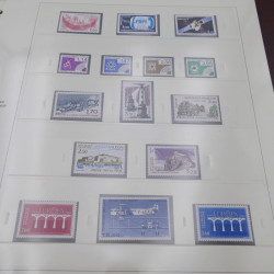 Collection timbres de France 1978-1984 neuf** complète en album Safe.