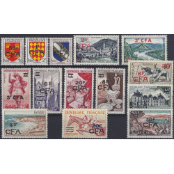 La Réunion surcharge CFA timbres N°307-319 série neuf**.