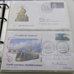 Vrac de timbres de France et monde en un carton.