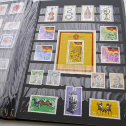 Collection timbres d'Allemagne de l'Est 1977-1989 neuf** en 2 albums.