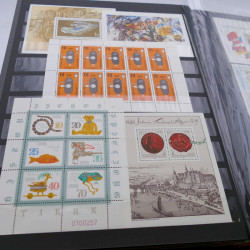 Collection timbres d'Allemagne de l'Est 1977-1989 neuf** en 2 albums.