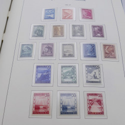 Collection timbres d'Autriche neuf** 1945-1973 en album Leuchtturm.