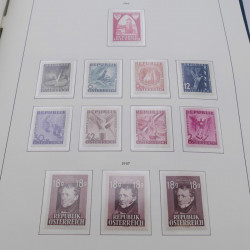 Collection timbres d'Autriche neuf** 1945-1973 en album Leuchtturm.