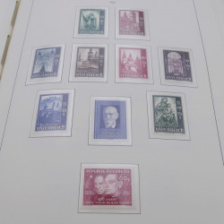 Collection timbres d'Autriche neuf** 1945-1973 en album Leuchtturm.