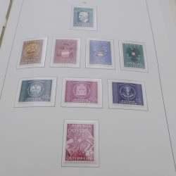 Collection timbres d'Autriche neuf** 1945-1973 en album Leuchtturm.