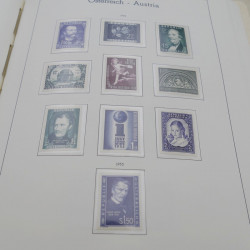 Collection timbres d'Autriche neuf** 1945-1973 en album Leuchtturm.