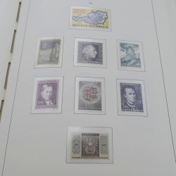 Collection timbres d'Autriche neuf** 1945-1973 en album Leuchtturm.