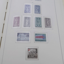 Collection timbres d'Autriche neuf** 1945-1973 en album Leuchtturm.