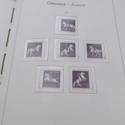 Collection timbres d'Autriche neuf** 1945-1973 en album Leuchtturm.