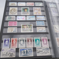 Collection timbres de France 1967-1983 neuf** en un album.