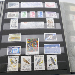 Collection timbres de France 1979-1987 neuf** en un album.