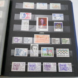 Collection timbres de France 1979-1987 neuf** en un album.