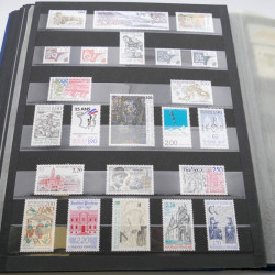 Collection timbres de France 1979-1987 neuf** en un album.