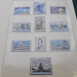 Collection timbres de T.A.A.F. 1948-2003 complet neuf** en 2 albums.