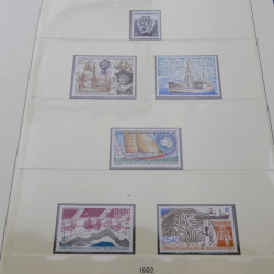 Collection timbres de T.A.A.F. 1948-2003 complet neuf** en 2 albums.