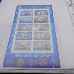 Lot de carnets, feuillets de timbres de France 1968-2005 neufs** en un album.