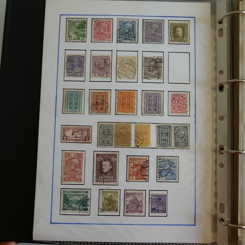 Europa, collection de timbres et blocs neufs dans un classeur (album)