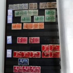 Collection timbres d'Italie fins de catalogues en album.