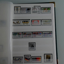 Collection timbres d'Allemagne R.F.A. 1964-1988 neufs en album.