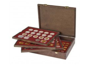 Coffret numismatique Carus Lindner en bois massif pour mettre en valeur votre collection de monnaies.